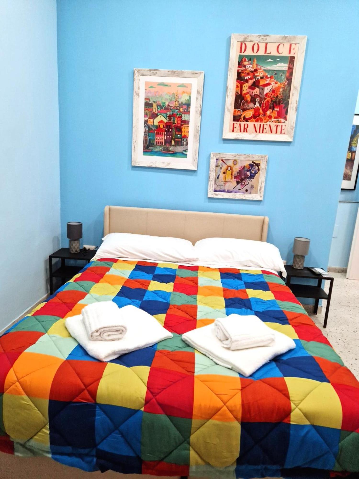 Mithra Apartment Centro Storico Napels Buitenkant foto
